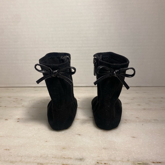 Stuart Weitzman Baby Booties size 2 - Picture 3 of 7